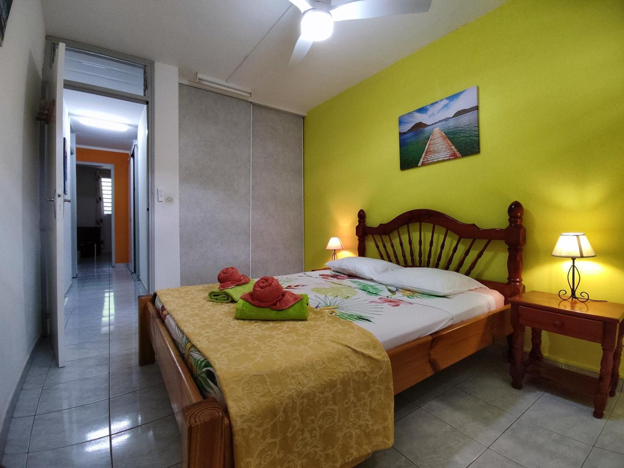 Bungalow With Sea View In Deshaies Extérieur photo